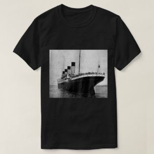 Vintage RMS Titanic Ocean Liner Historic Photo T-Shirt