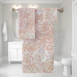 Vintage roses in cream colours - floral pattern bath towel set