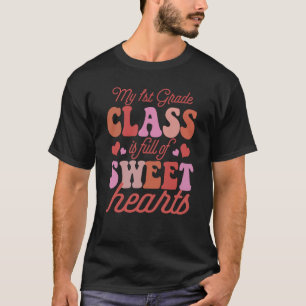Vintage School Teacher 1st Grader Hearts Groovy Va T-Shirt
