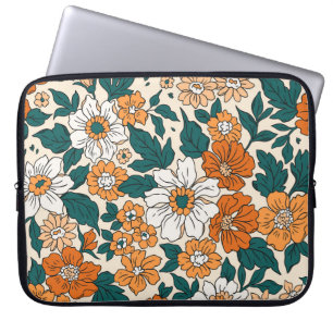 Vintage seamless floral pattern. Liberty style bac Laptop Sleeve