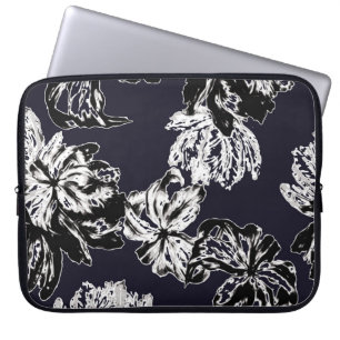 Vintage seamless pattern flowers and floral patter laptop sleeve