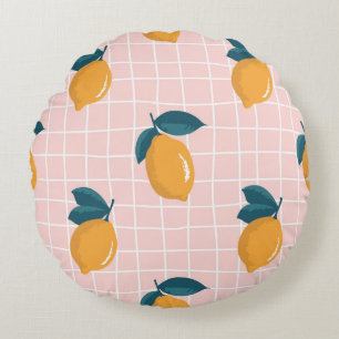 Vintage seamless summer pattern with lemons on ret round cushion