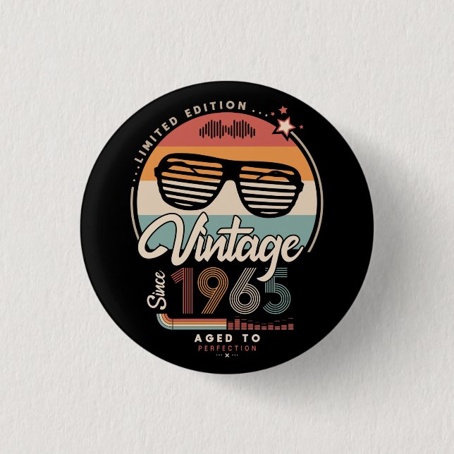Vintage since 1965 3 cm round badge (Front)