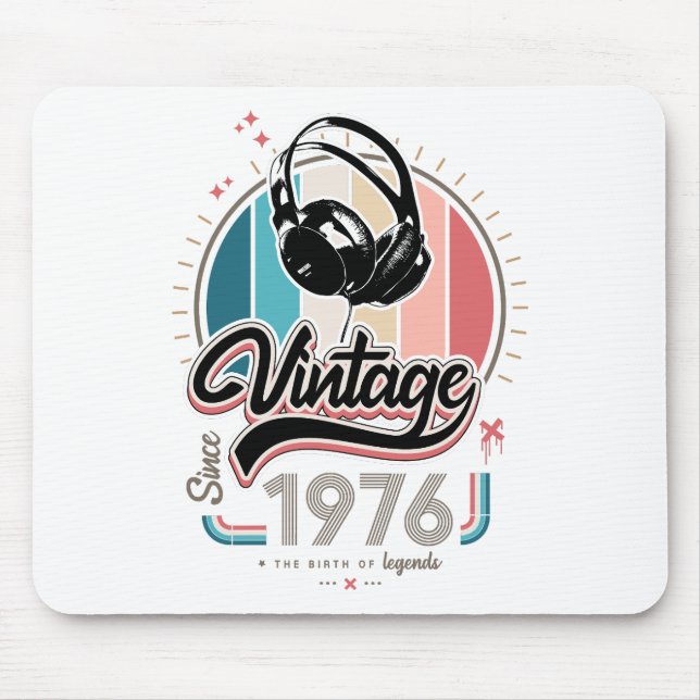 Vintage since 1976 headphones mouse mat (Front)