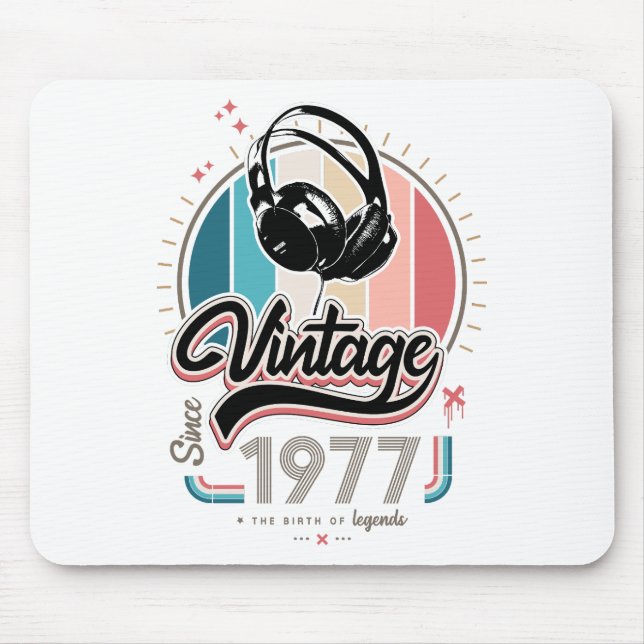 Vintage since 1977 headphones mouse mat (Front)
