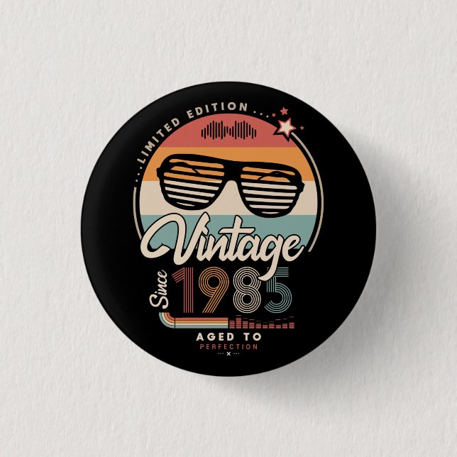 Vintage since 1985 3 cm round badge (Front)