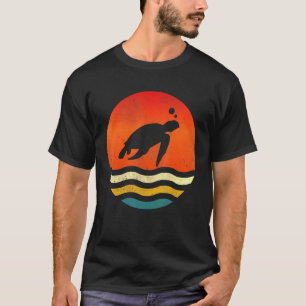 Vintage Skip The Straw Save A Turtle Retro Sea Ani T-Shirt
