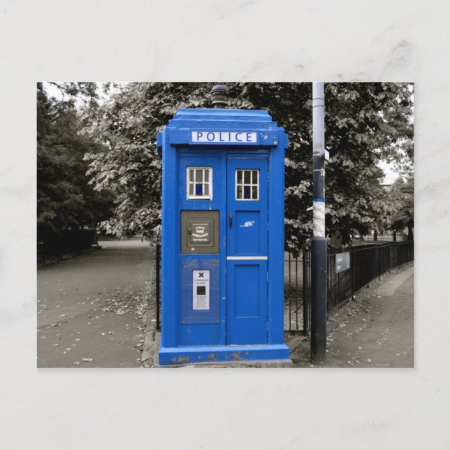 Vintage Style Police Box, Glasgow, Scotland. Postcard (Front)
