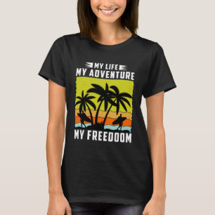 Vintage Surfer Retro Surfing Beach Summer Vacation T-Shirt