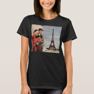 Vintage Tourists at Eiffel Tower, Paris Vacation T-Shirt