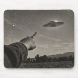 Vintage UFO Sighting Mouse Mat