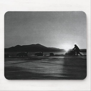 Vintage USA Alaska Midnight sun mushing Case-Mate Mouse Mat