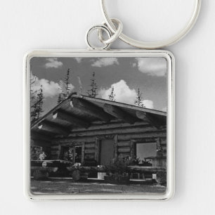Vintage USA Alaska Modern alaskan log cabin 1970 Key Ring