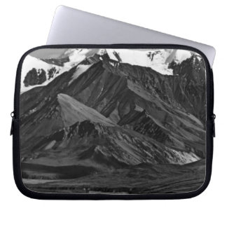 Vintage USA Alaska Mt Mckinley national park 1970 Laptop Sleeve