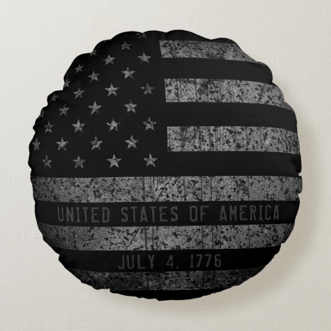 Vintage USA American Flag Distressed Text Round Cushion (Front)
