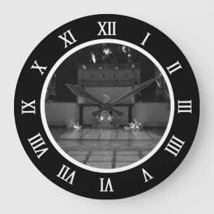 Vintage USA California San Simeon Neptune pool Cak Large Clock