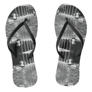 Vintage USA California San Simeon Neptune pool Flip Flops