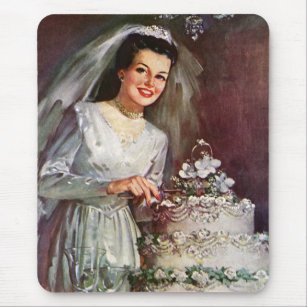 Vintage Wedding, Bride Cutting the Wedding Cake Mouse Mat