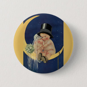 Vintage Wedding, Cute Bride and Groom on a Moon 6 Cm Round Badge