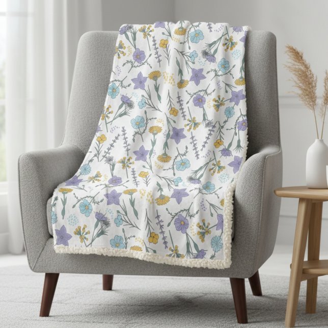  Vintage Wildflower Fleece Blanket (Creator Uploaded)