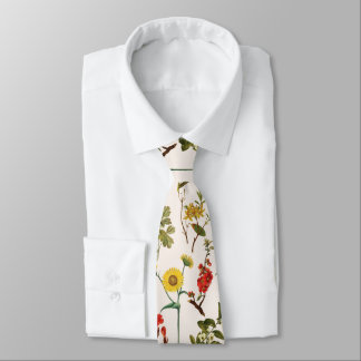 Vintage Wildflower Pattern Tie