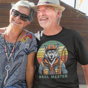 Vintage Wolf Retirement Gifts for Fisherman Dad T-Shirt
