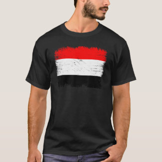 Vintage Yemen Flag Yemeni Independence Day T-Shirt