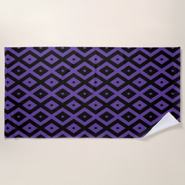 Violet and black diamond pattern beach towel (Front)