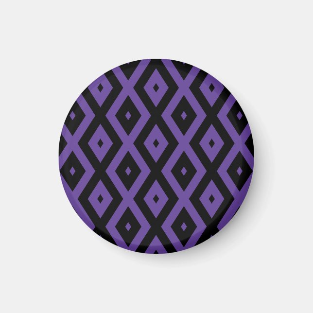 Violet and black diamond pattern magnet (Front)