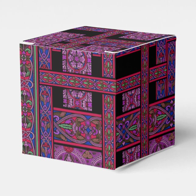 Violet Aurora Stained Glass Favour Box (Front Side)