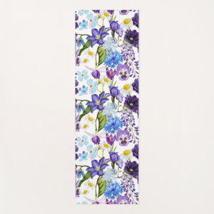 Violet blue garden flowers. yoga mat