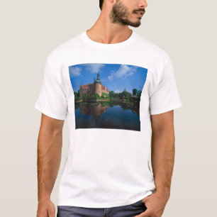 Vittskovle Castle, Skane, Sweden T-Shirt