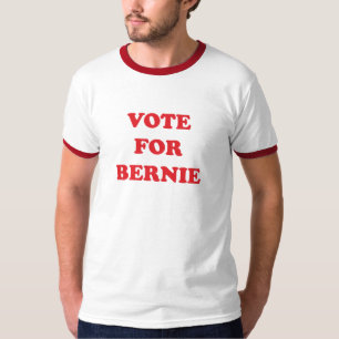 VOTE FOR BERNIE SANDERS T-Shirt