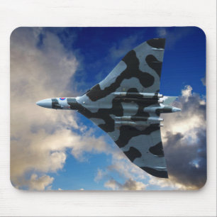 Vulcan bomber in flight mouse mat