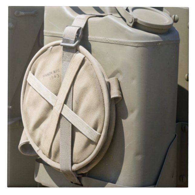 WA, Arlington, Arlington Fly-in, World War II 3 Tile (Front)