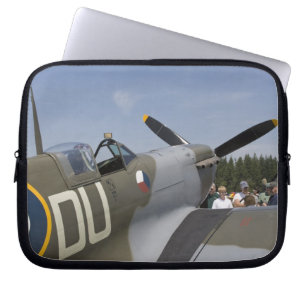WA, Arlington, Arlington Fly-in, World War II 6 Laptop Sleeve