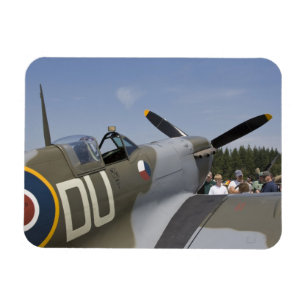 WA, Arlington, Arlington Fly-in, World War II 6 Magnet