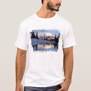 WA, Mt. Rainier NP, Mt. Rainier and clouds T-Shirt
