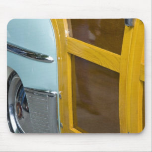 WA, Seattle, classic American automobile. 2 Mouse Mat