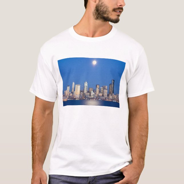 WA, Seattle, Seattle skyline and Elliott Bay 3 T-Shirt (Front)