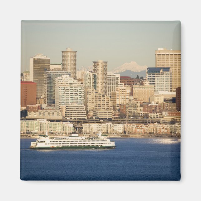 WA, Seattle, Seattle skyline and Elliott Bay Magnet (Front)