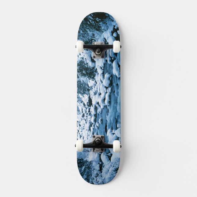 WA, Wenatchee National Forest, Cascade Skateboard (Front)