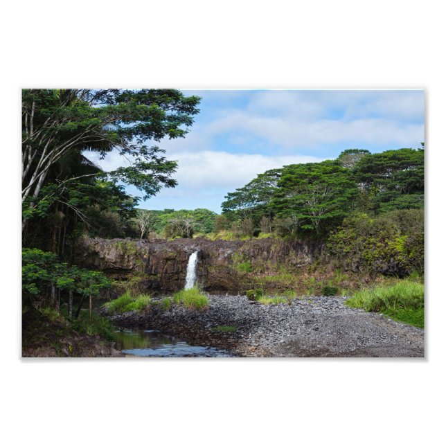 wai'ale falls in wailuku river state park photo print (Front)