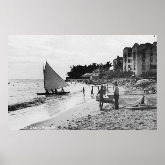 Waikiki Beach and Boats Honolulu Poster (Front)