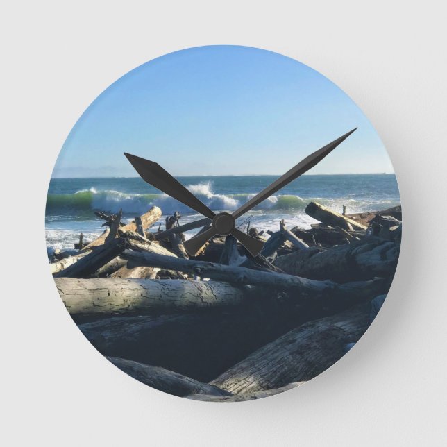 Waikiki Beach, Cape Disappointment, Washington Round Clock (Front)