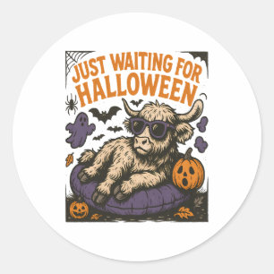 Waiting For Halloween Highland Cow Classic Round Sticker