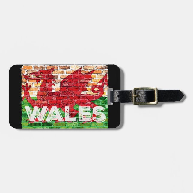 Wales Flag on Brick Luggage Tag (Front Horizontal)