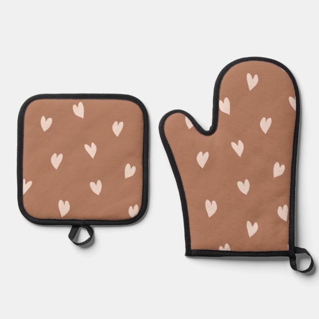 Warn Hug Brown Cream Silver Quilted Oven Mitt & Pot Holder Set (Front)