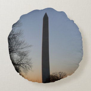 Washington Monument at Sunset Round Cushion