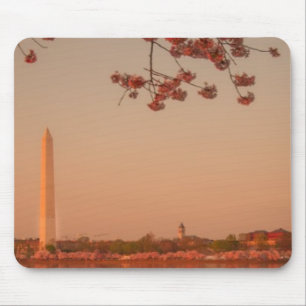 Washington Monument Sakura at sunset. Mouse Mat